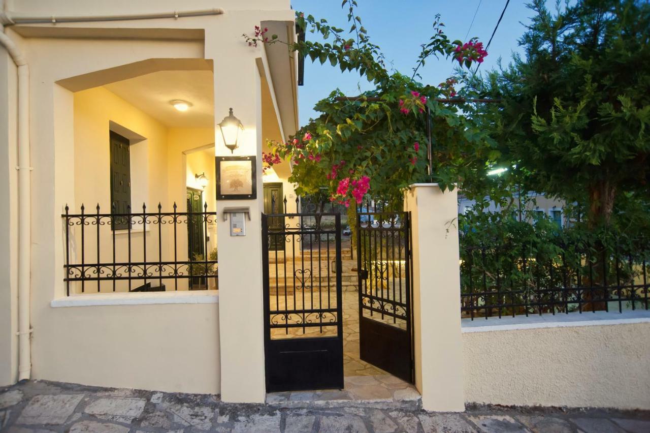 Elia Apartments Chrisso Delphi Exterior photo